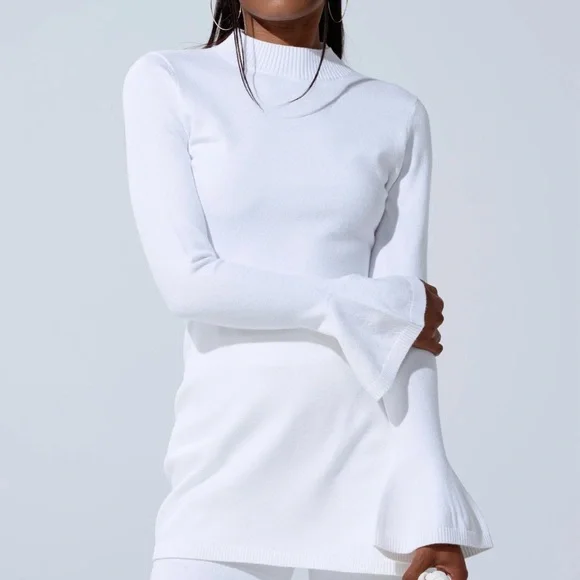 ✨AKIRA oversized sweater Long Sleeve Top✨ - Picture 2 of 13